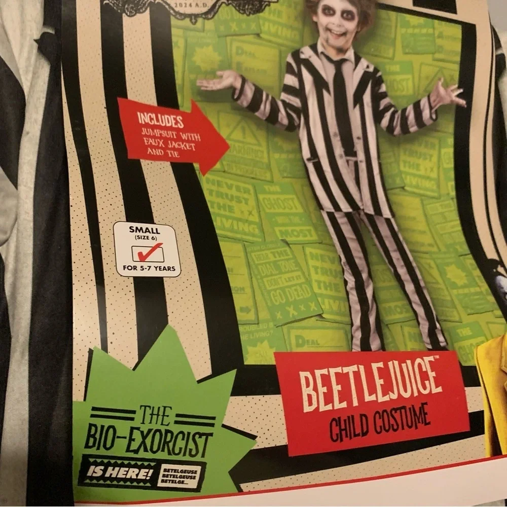 NWT. RUBIES Beetlejuice Kids Costume